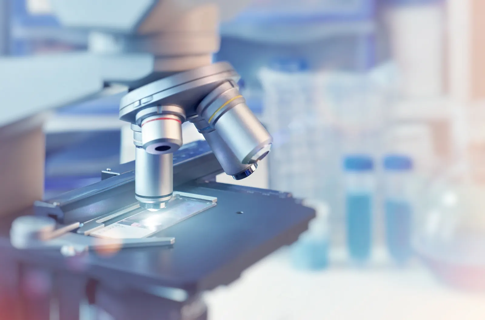 A microscope in a research laboratory (illustrative photo)